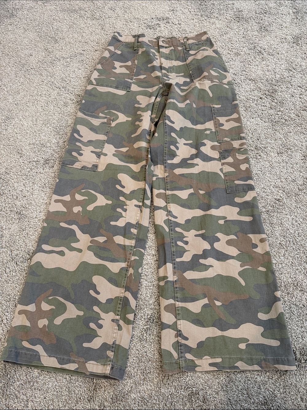 Viral Walmart cargo pants